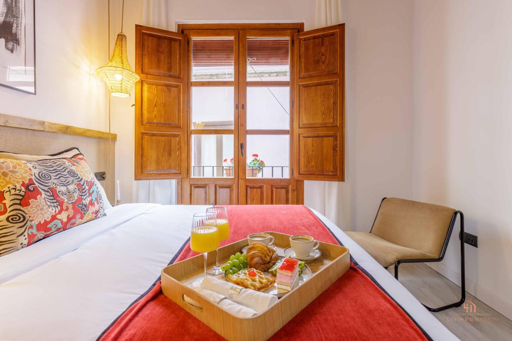 Living4malaga Rustic Chic *